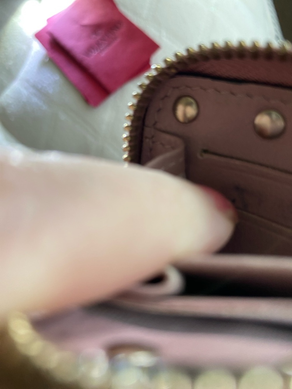 Valentino Garavani Dusty Pink Rockstud Zip Wallet with Gold Studs - Picture 8 of 8
